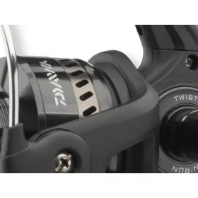 Daiwa Emcast BR A 3500
7BB 250/0.28