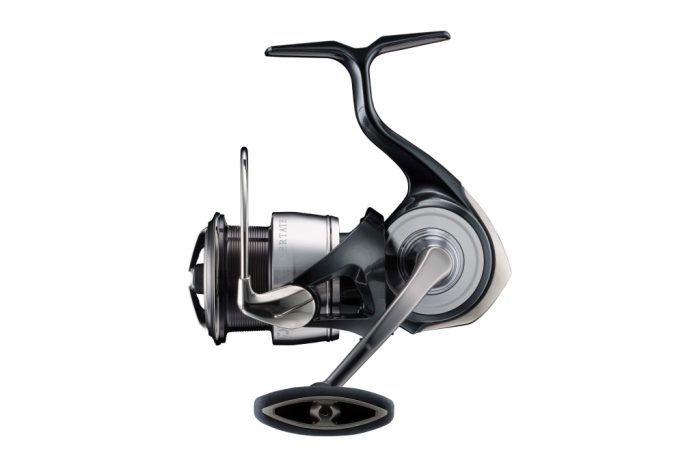 Daiwa 24 Certate LT 4000D-C
150/0.37 10BB