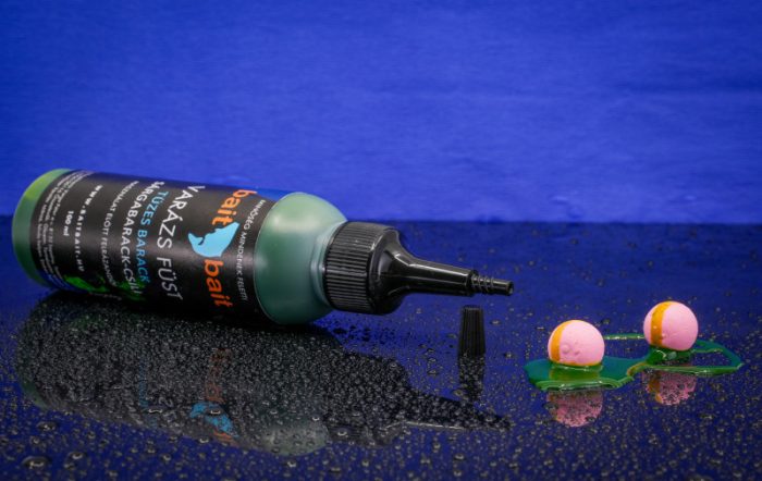 Bait Bait Tüzes Barack Fluo Liquid -  Varázs Füst fluo piros  100 ml baitbait