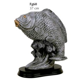 Horgász (nagy hal) műgyanta szobor 37cm