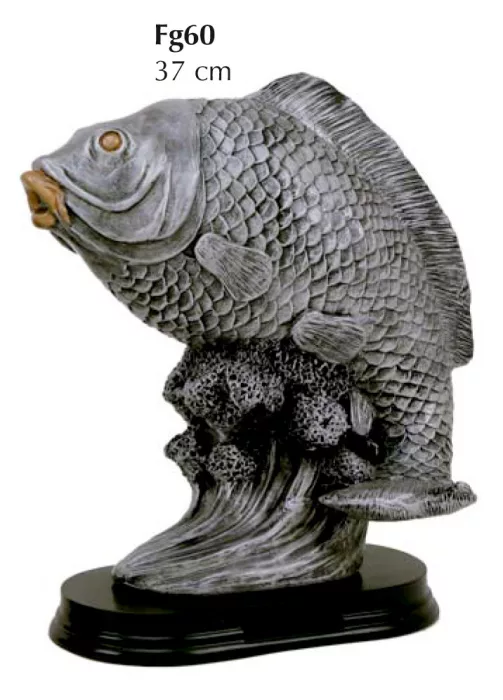 Horgász (nagy hal) műgyanta szobor 37cm