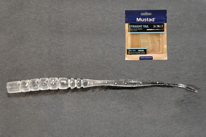 MUSTAD AJI STRAIGHT TAIL 3   CLEAR LUMINOUS SILVER GLITTER 12DB/CSOMAG
