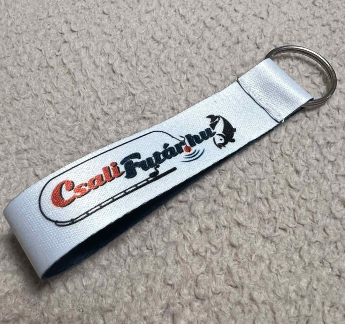 CSALIFUTÁR EGYEDI KULCSTARTÓ